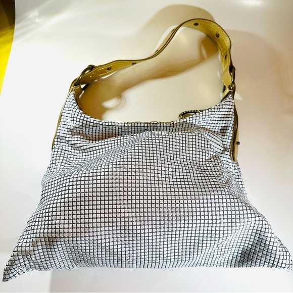 Big beautiful, gently loved white chain, male handbag gold accents strap by J Lo - Picture 2 of 9